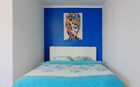 Luxury Olimpia Studio In Bucharest, With Netflix App
